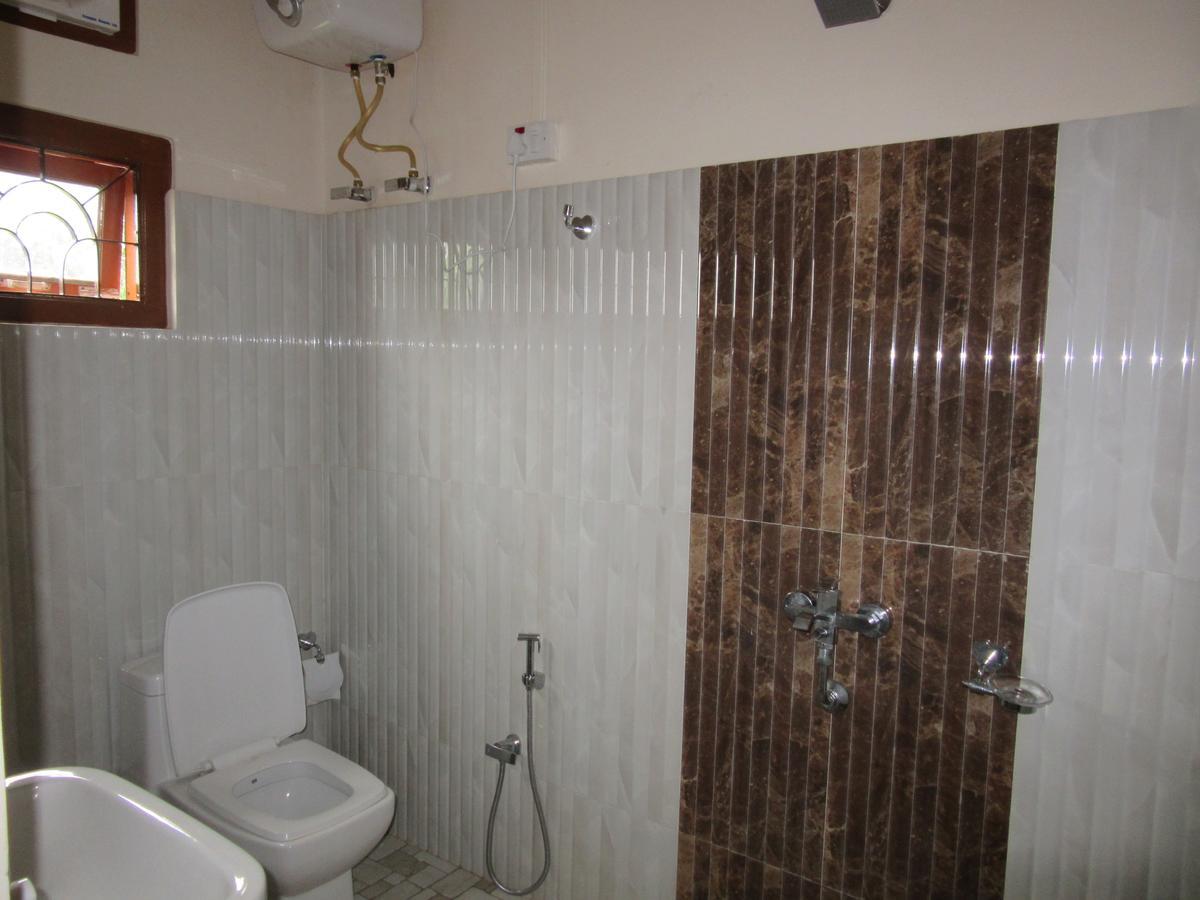 Hotel Druk Bhalukpung Екстериор снимка